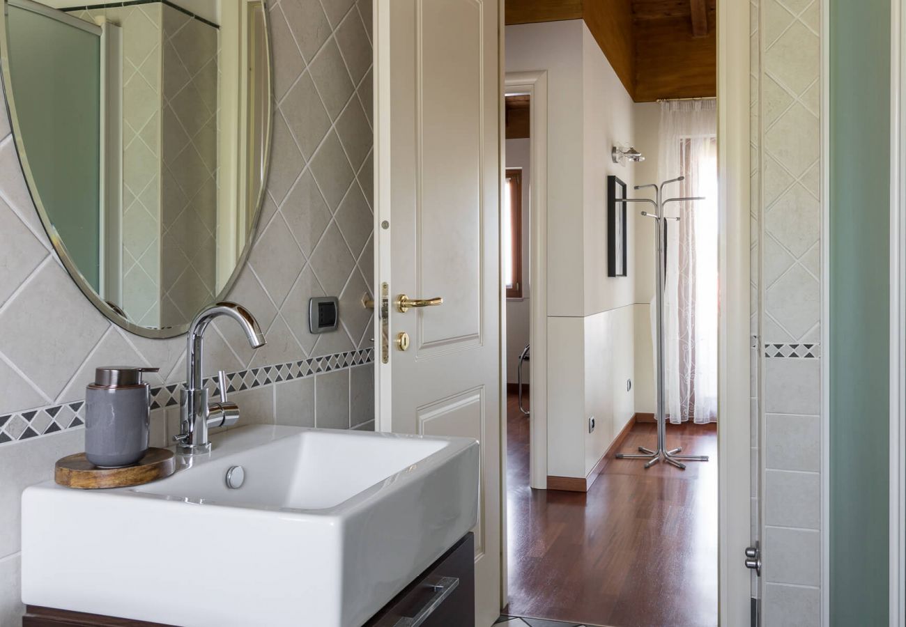 Villa in Manerba del Garda - Luxusvilla Oleander mit privatem Pool
