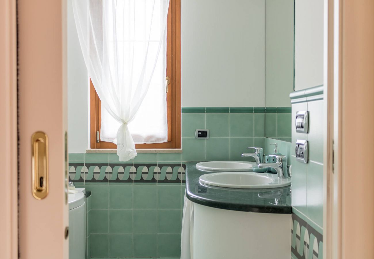 Villa in Manerba del Garda - Luxusvilla Oleander mit privatem Pool
