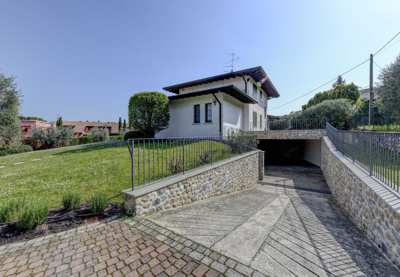 Villa in Manerba del Garda - Luxusvilla Oleander mit privatem Pool