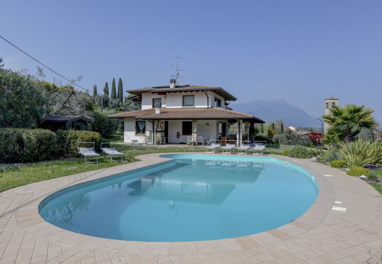 Villa in Manerba del Garda - Luxusvilla Oleander mit privatem Pool
