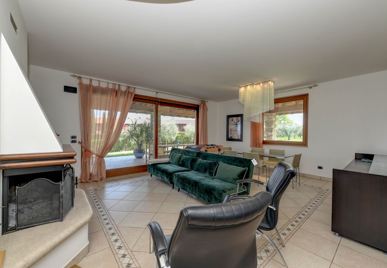 Villa in Manerba del Garda - Luxusvilla Oleander mit privatem Pool