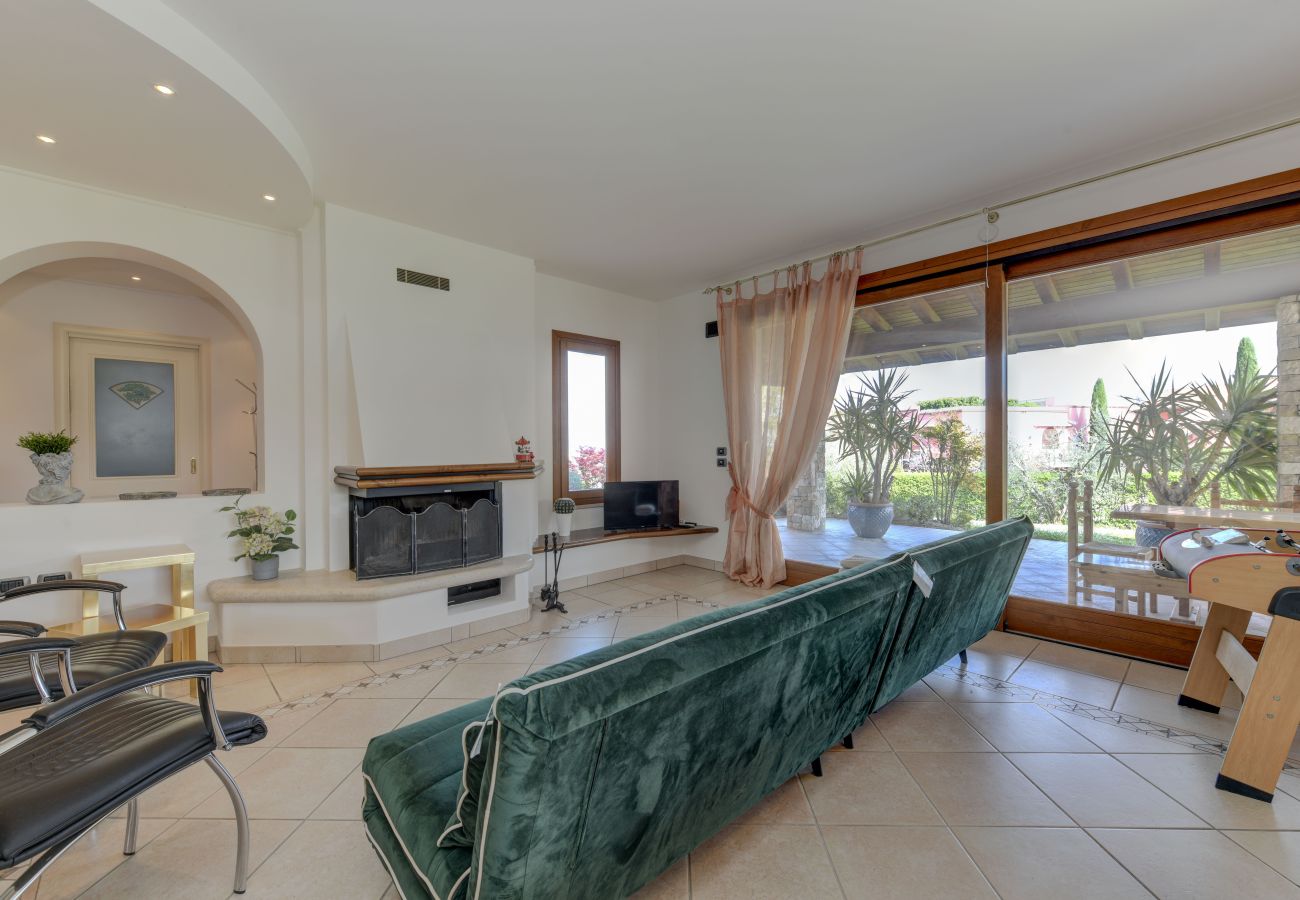 Villa in Manerba del Garda - Luxusvilla Oleander mit privatem Pool