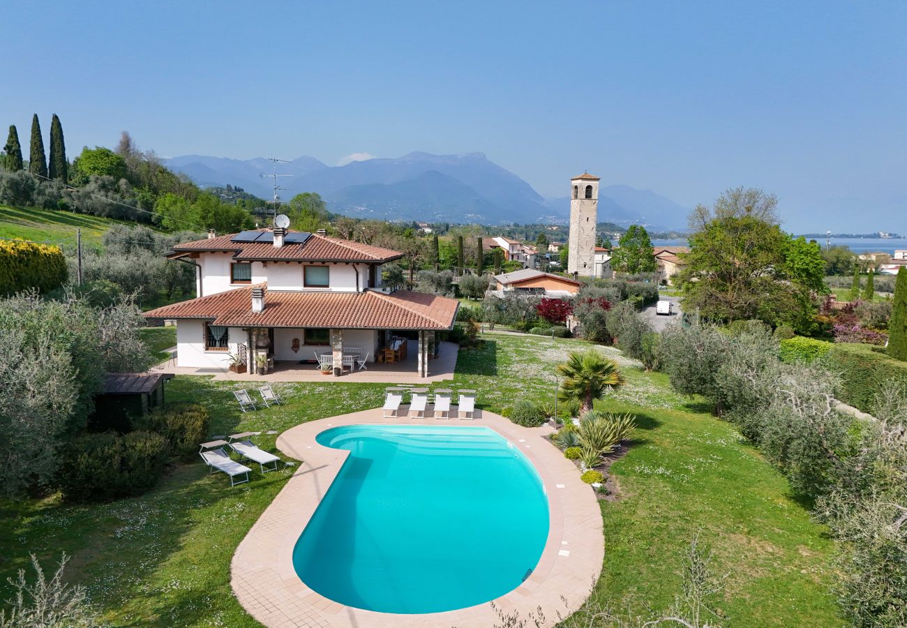 Villa in Manerba del Garda - Luxusvilla Oleander mit privatem Pool