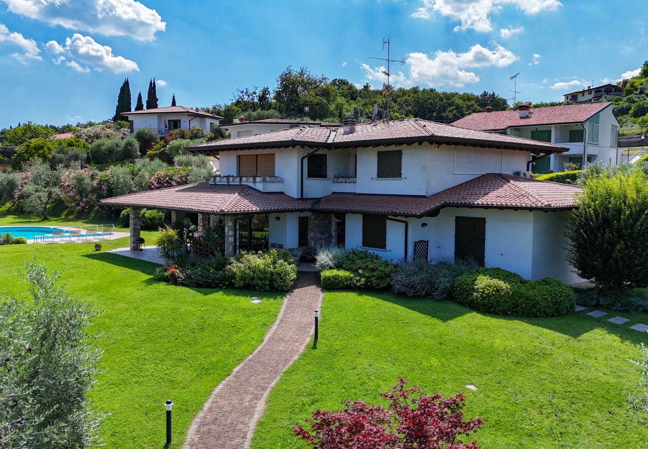 Villa in Manerba del Garda - Luxusvilla Oleander mit privatem Pool