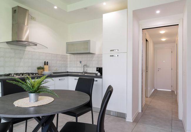 Ferienwohnung in Manerba del Garda - Il Professore: Wohnung direkt am Strand  Ferienwohnung in Manerba del Garda - Il Professore: Wohnung direkt am Strand