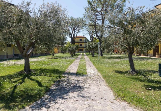 Ferienwohnung in Manerba del Garda - Il Professore: Wohnung direkt am Strand  Ferienwohnung in Manerba del Garda - Il Professore: Wohnung direkt am Strand