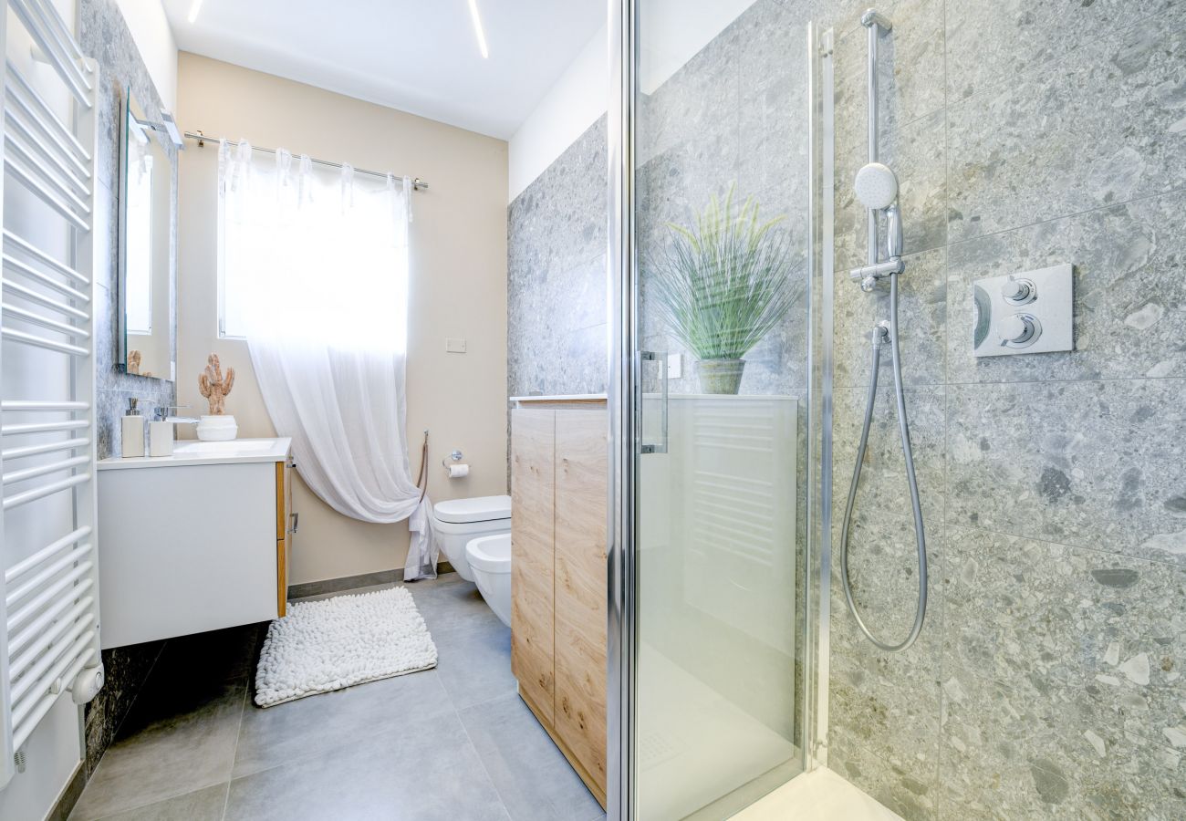 Ferienwohnung in Manerba del Garda - Kava2: luxuriöse Wohnung nah am See