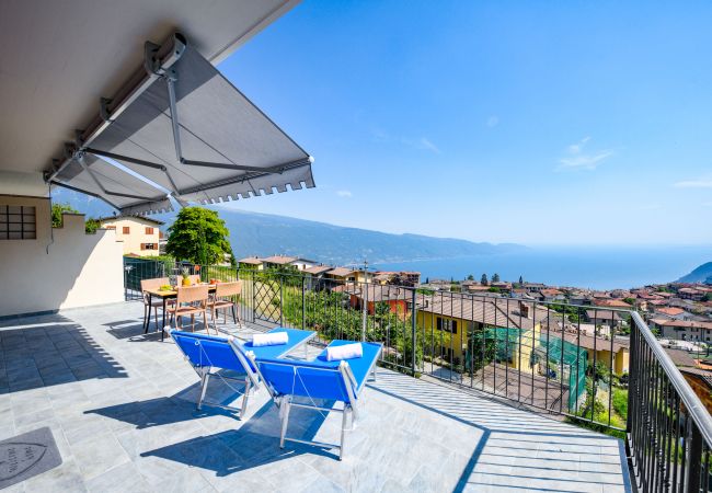 Ferienwohnung in Tignale - Wohnung Regina mit Seeblick