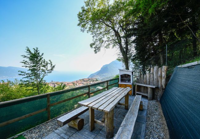 Ferienwohnung in Tignale - Wohnung Regina mit Seeblick