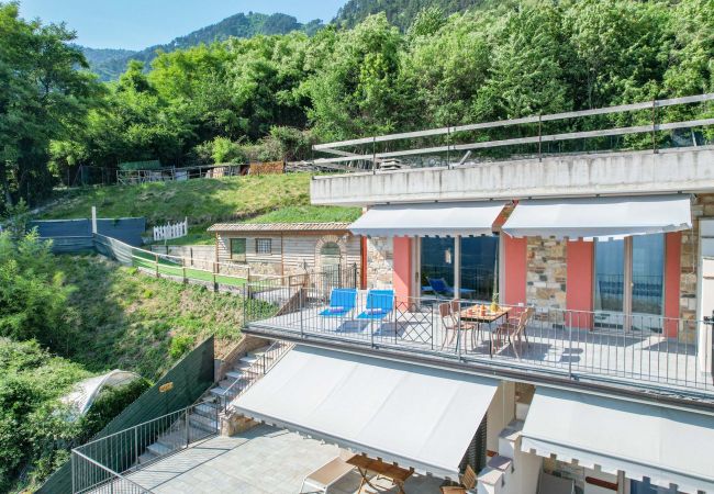 Ferienwohnung in Tignale - Wohnung Regina mit Seeblick