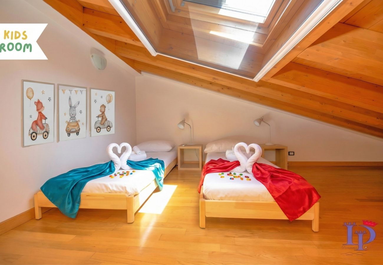 Ferienwohnung in Desenzano del Garda - DesenzanoLoft Aurelia – Familienapartment mit Pool