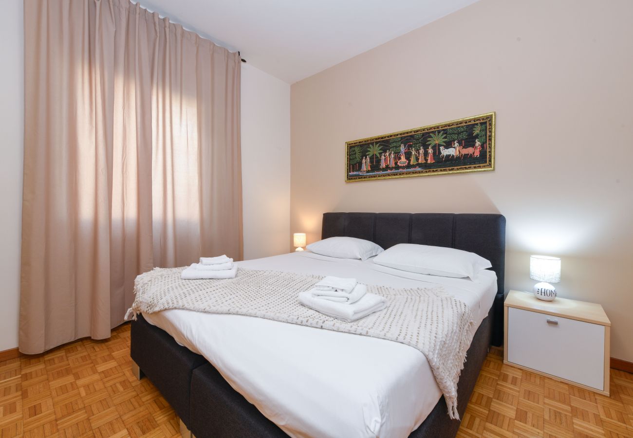 Ferienwohnung in Desenzano del Garda - Desenzanoloft CHARMING ON THE LAKE 