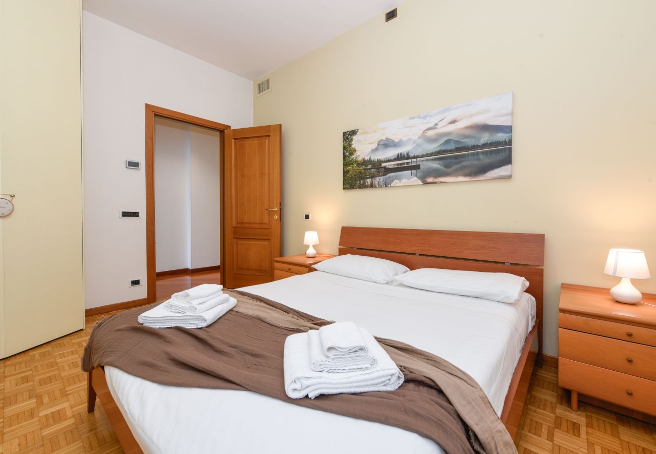 Ferienwohnung in Desenzano del Garda - Desenzanoloft CHARMING ON THE LAKE 