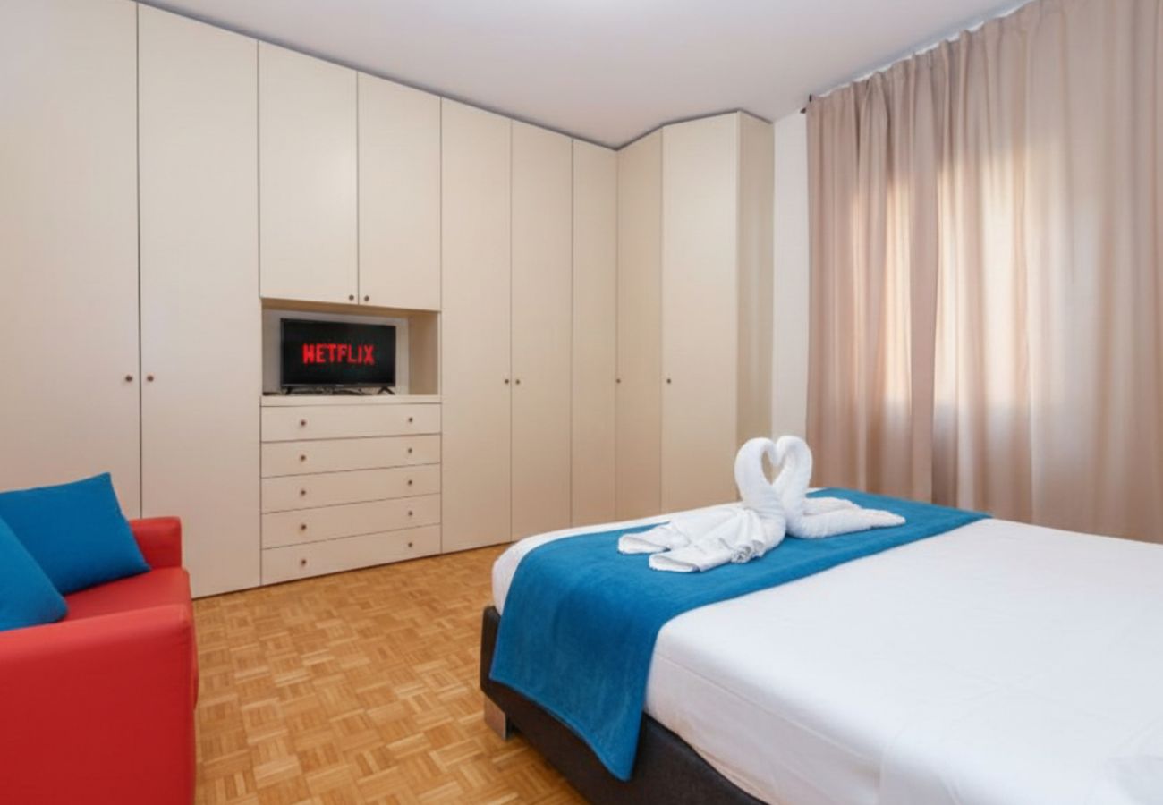 Ferienwohnung in Desenzano del Garda - Desenzanoloft CHARMING ON THE LAKE 