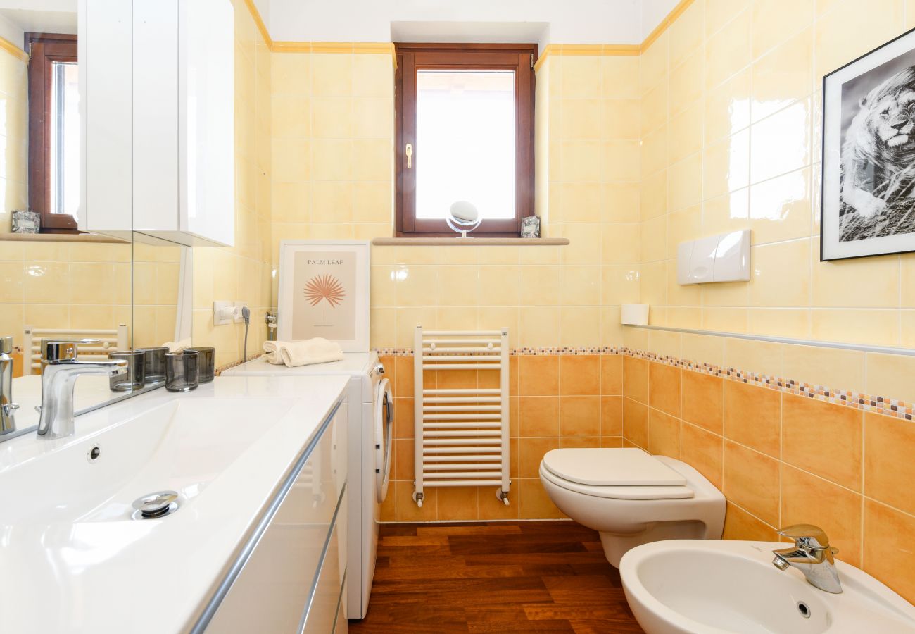 Ferienwohnung in Moniga del Garda - Leone moderne Wohnung in Moniga