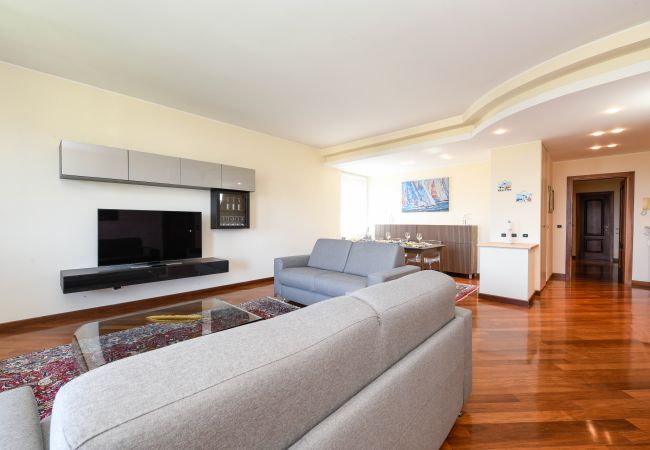Ferienwohnung in Desenzano del Garda - DesenzanoLoft Splendido  Ferienwohnung in Desenzano del Garda - DesenzanoLoft Splendido