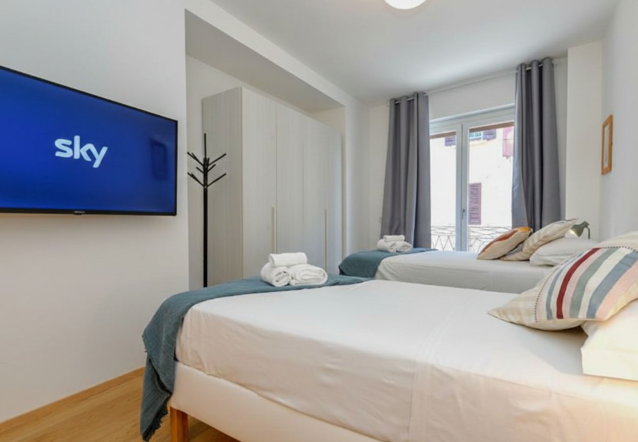 Ferienwohnung in Desenzano del Garda - DesenzanoLoft - Der Riese vom See