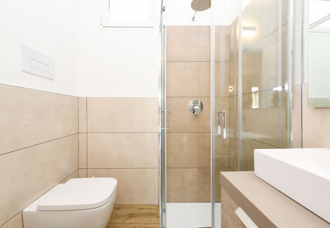 Ferienwohnung in Toscolano-Maderno - tre passi dal lago 2 im Altstadt von Maderno Ferienwohnung in Toscolano-Maderno - tre passi dal lago 2 im Altstadt von Maderno