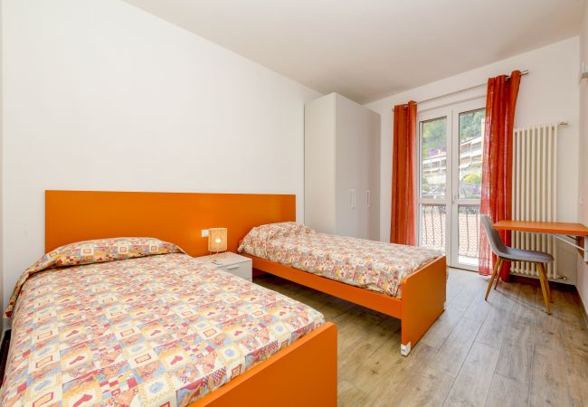 Ferienwohnung in Toscolano-Maderno - tre passi dal lago 2 im Altstadt von Maderno Ferienwohnung in Toscolano-Maderno - tre passi dal lago 2 im Altstadt von Maderno