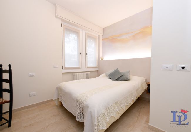 Ferienwohnung in Desenzano del Garda - Desenzanoloft  Imperium apartment (CIR-017067-CNI-00901)