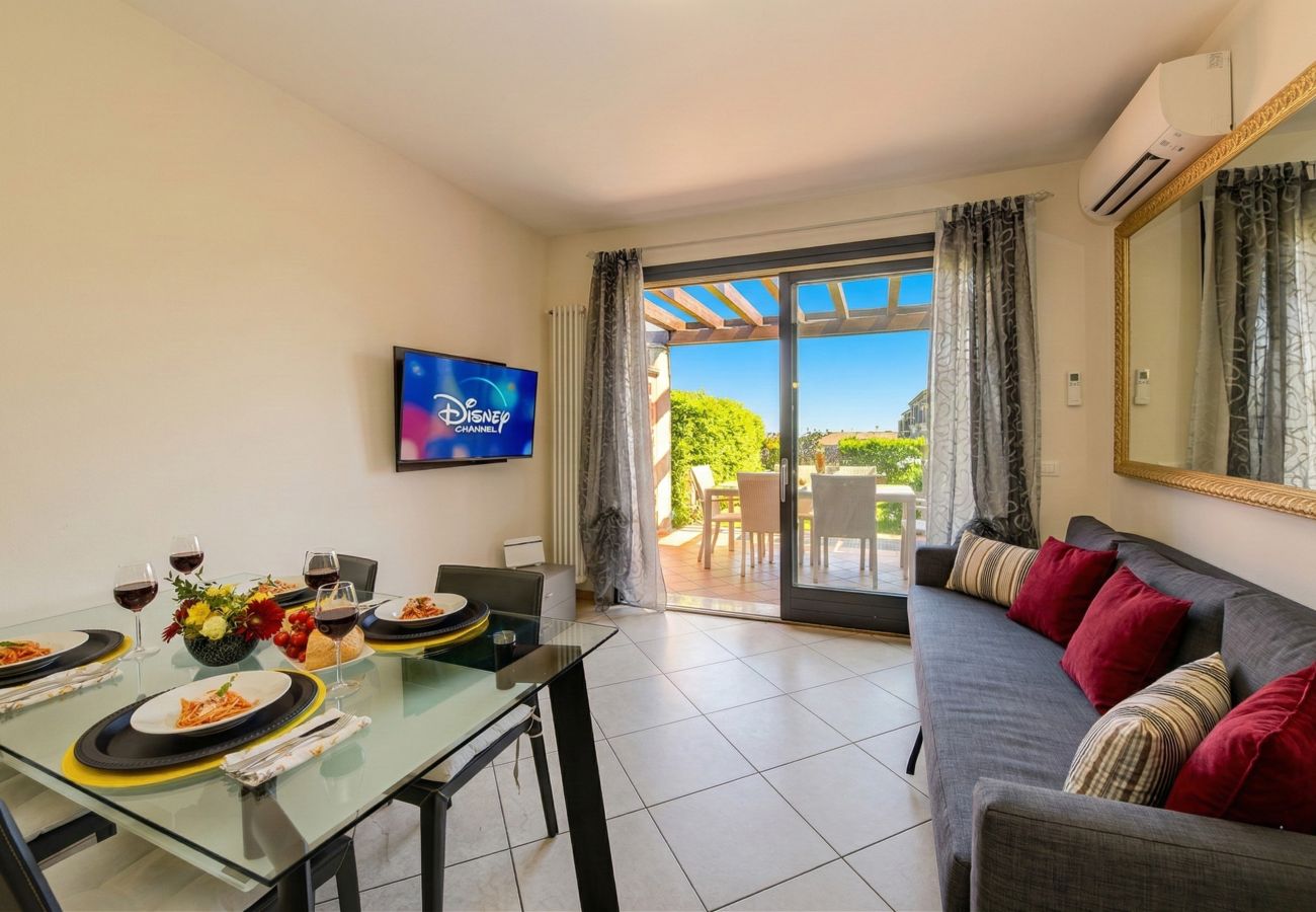 Ferienwohnung in Desenzano del Garda - DesenzanoLoft CO2 – In Wohnanlage mit 5 Pools