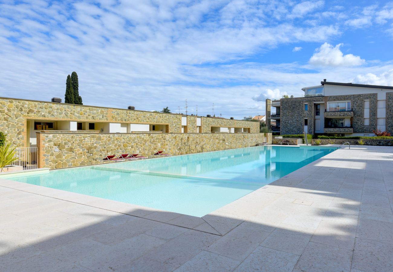 Ferienwohnung in Desenzano del Garda - Desenzanoloft Warda Lovely Suite