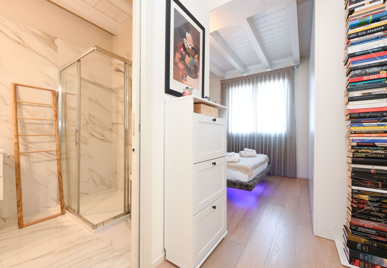 Ferienwohnung in Desenzano del Garda - Desenzanoloft Warda Lovely Suite