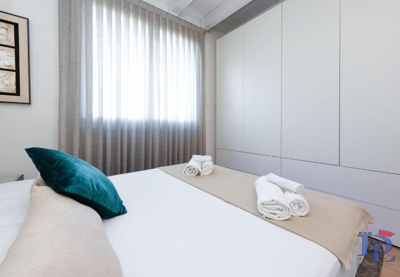 Ferienwohnung in Desenzano del Garda - Desenzanoloft Warda Lovely Suite