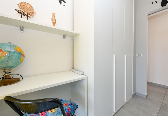 Ferienwohnung in Peschiera del Garda - Desenzanoloft Lighthouse Apartment Ferienwohnung in Peschiera del Garda - Desenzanoloft Lighthouse Apartment