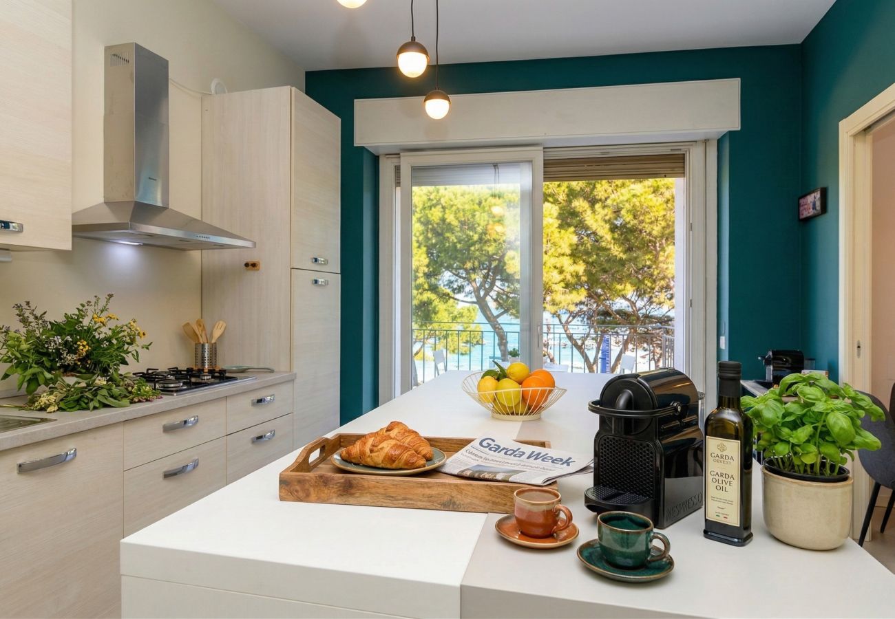 Ferienwohnung in Desenzano del Garda - Desenzanoloft Cocktail Lake Front