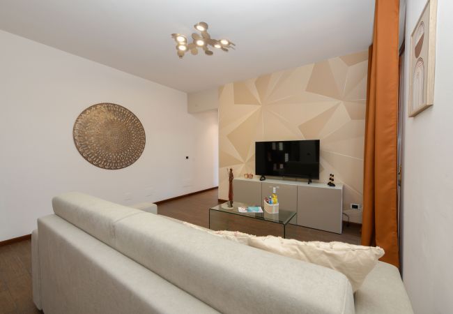 Ferienwohnung in Peschiera del Garda - Desenzanoloft Fantasia Ferienwohnung in Peschiera del Garda - Desenzanoloft Fantasia