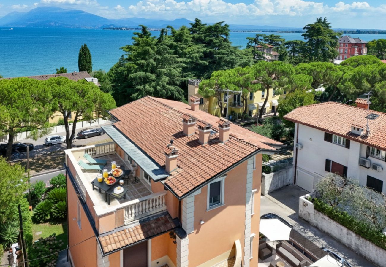 Villa in Desenzano del Garda - Desenzanoloft Villa Bugatti Freistehende Villa, privater Pool