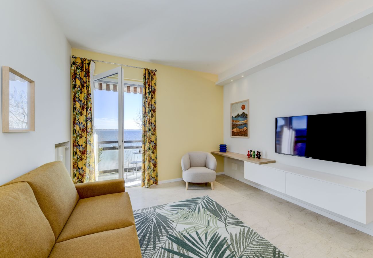 Ferienwohnung in Desenzano del Garda - Desenzanoloft Garda Golden Sunrise