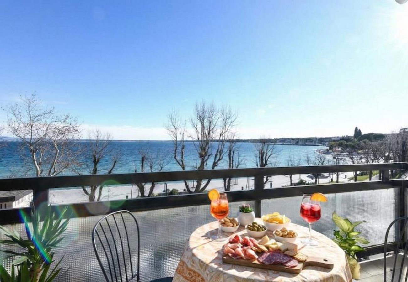 Ferienwohnung in Desenzano del Garda - Desenzanoloft Garda Golden Sunrise