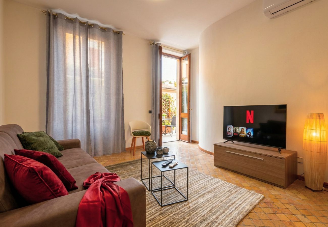 Apartment in Desenzano del Garda - Desenzanoloft Let it be a Dream Renovated 2025