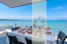 Villa in Desenzano del Garda - DesenzanoLoft Villa Meraviglia on the... Villa in Desenzano del Garda - DesenzanoLoft Villa Meraviglia on the...