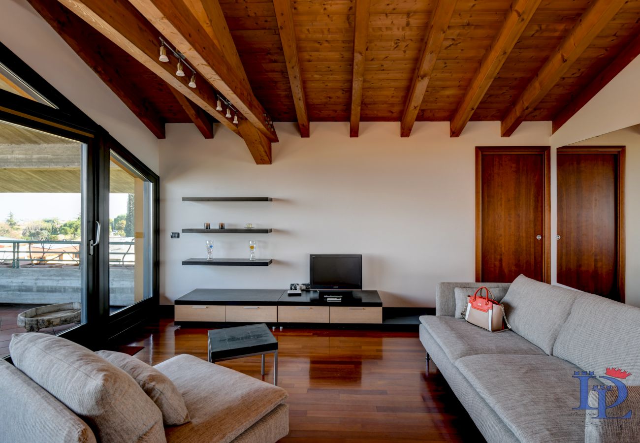Apartment in Desenzano del Garda - Desenzanoloft: Paradise Lake View CIR 017067-CNI-00069