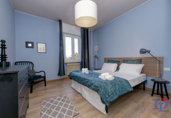 Apartment in Desenzano del Garda - Desenzanoloft: SMILE'S (CIR 017067-CNI-00070)	