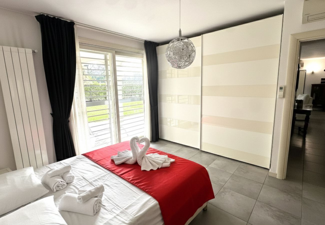 Apartment in Sirmione - Desenzanoloft A Casa di Bea