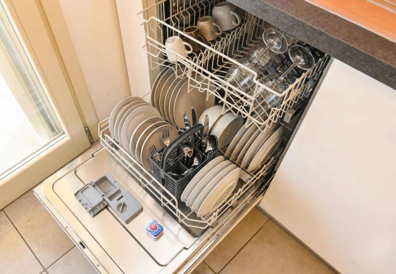 Apartment in Sirmione - Sirmione Bea house by Desenzanoloft