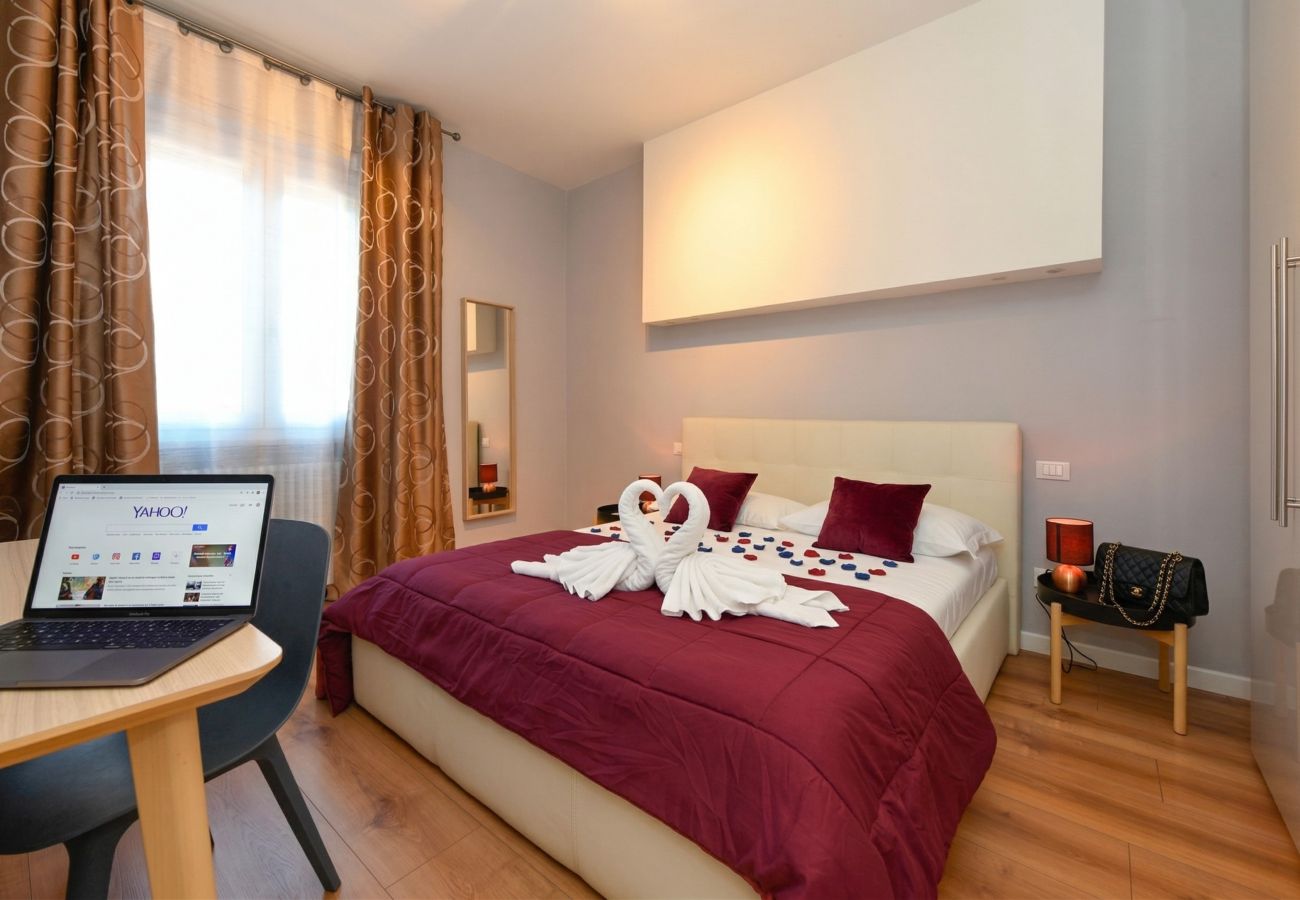 Apartment in Desenzano del Garda - DesenzanoLoft A Casa di Giovanna 