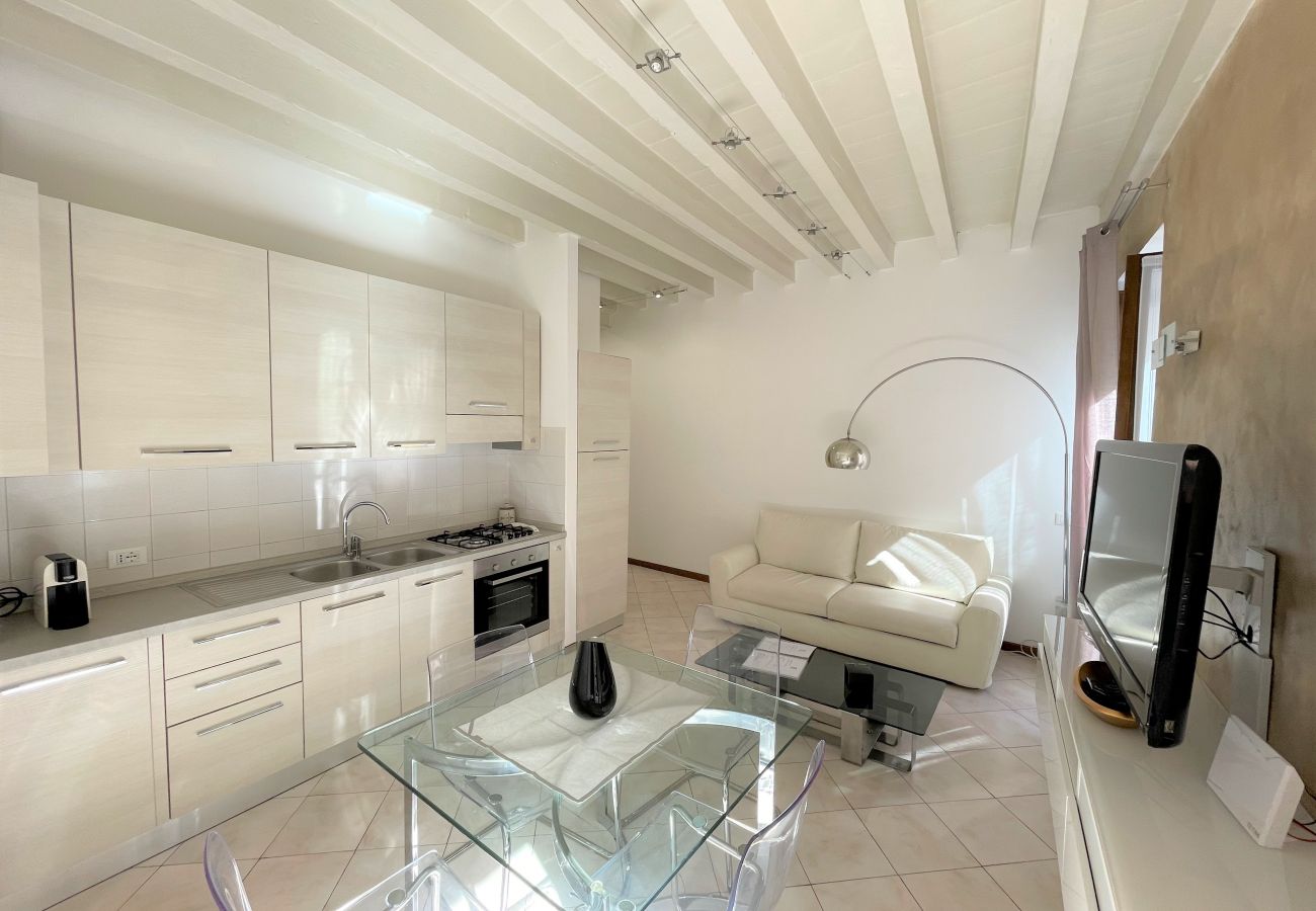 Apartment in Desenzano del Garda - Desenzanoloft:  LE PETIT BIJOU DESENZANO CITY VIEW (CIR 017067-CNI-00220)	