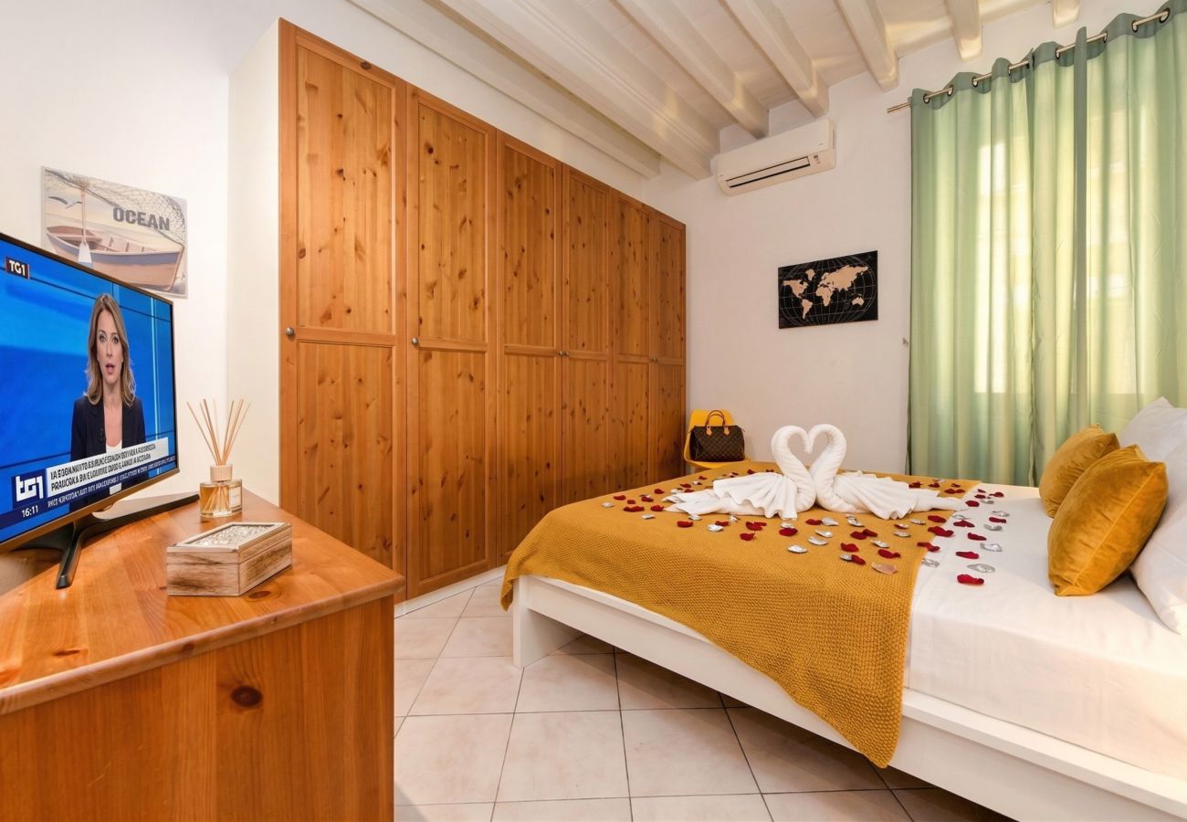 Apartment in Desenzano del Garda - DesenzanoLoft Le Petit Bijou - Restyling 2025 - Downtown