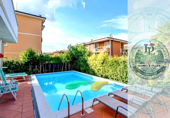 Apartment in Desenzano del Garda - Desenzanoloft Garden and Pool