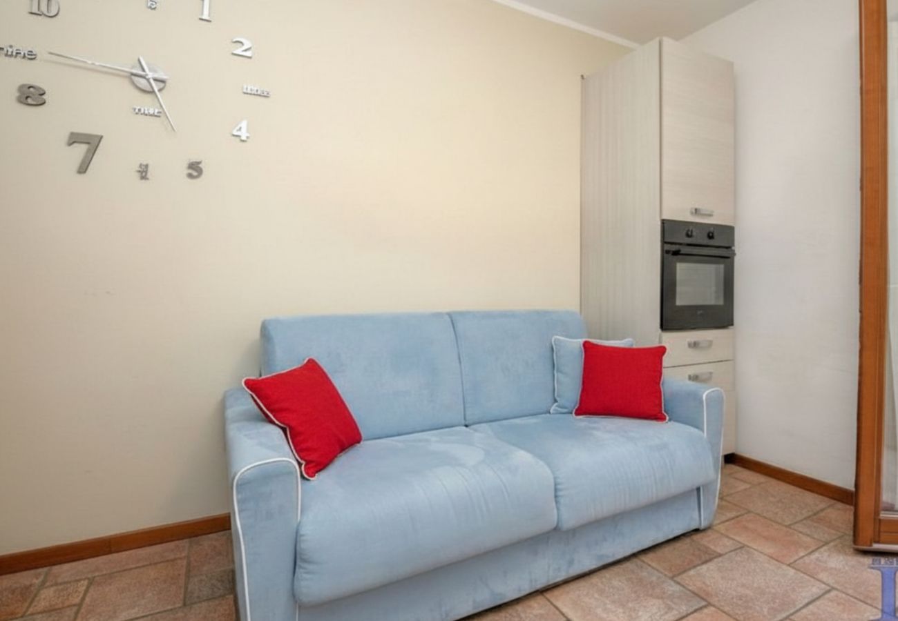 Apartment in Desenzano del Garda - Desenzanoloft Garden and Pool