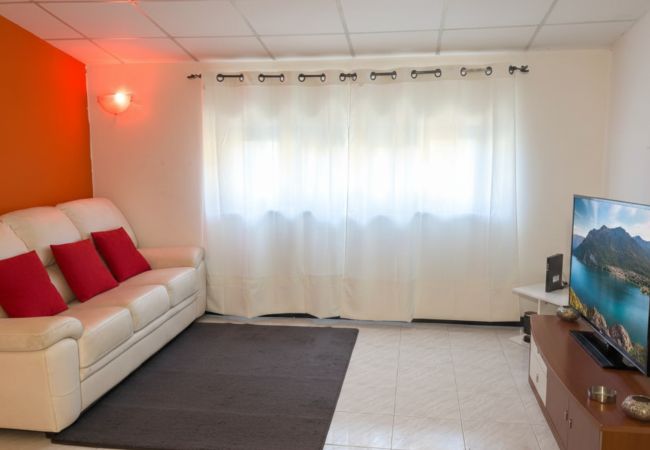 Apartment in Desenzano del Garda - Desenzanoloft BARDOLINO 2