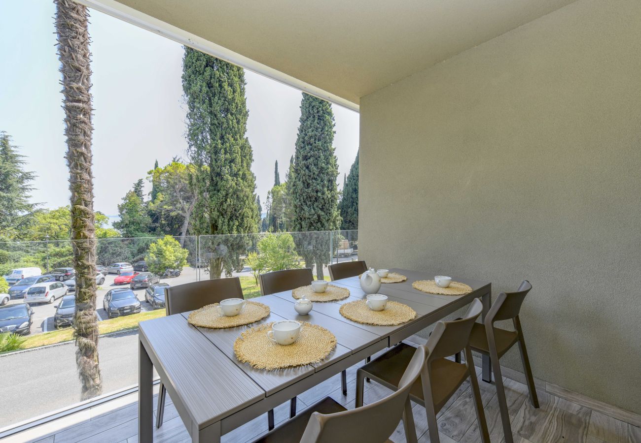 Apartment in Gardone Riviera - Minnie - spacious apartment in Gardone Riviera