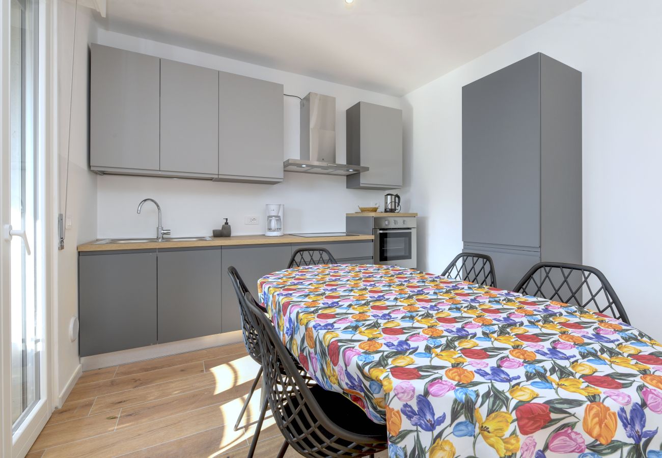Apartment in Bardolino - Casa Titti sotto