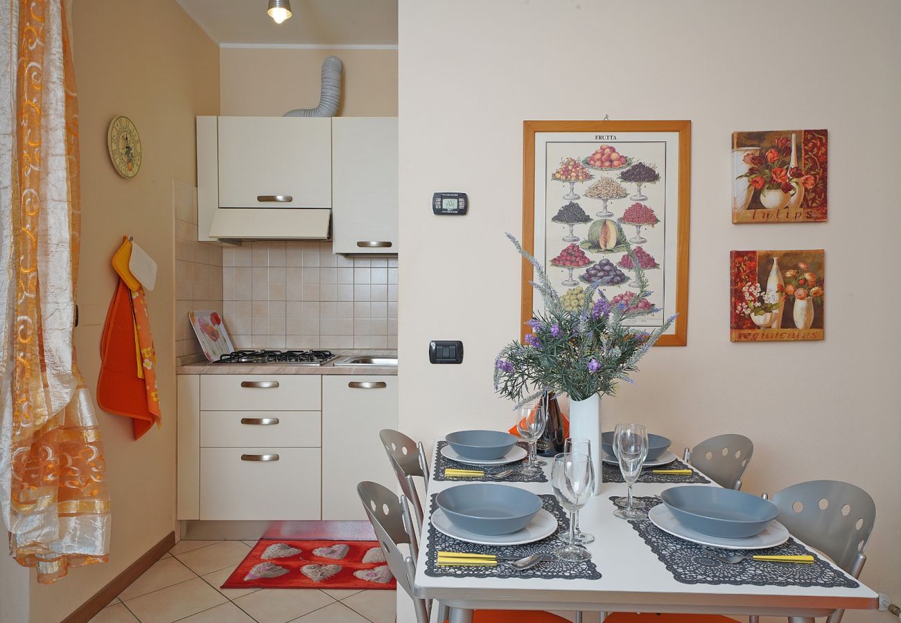 Apartment in Toscolano-Maderno - Messaga: small but really cozy