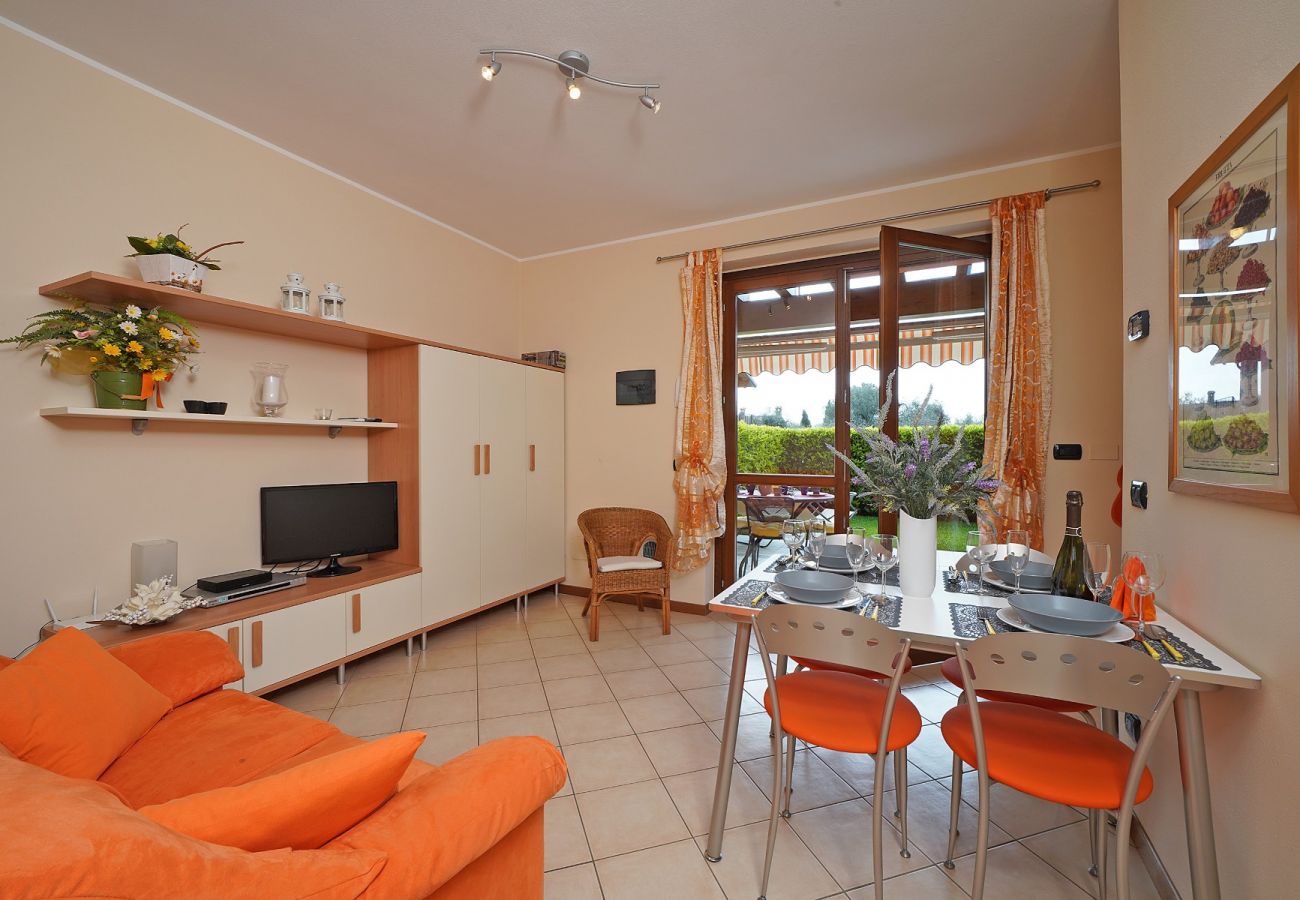 Apartment in Toscolano-Maderno - Messaga: small but really cozy